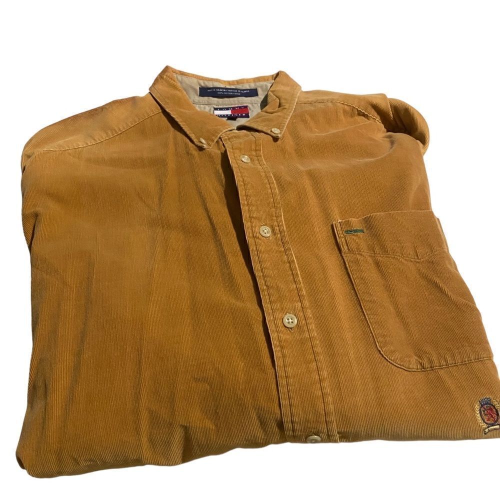 Tommy Hilfiger size large button down excellent condition see pics
